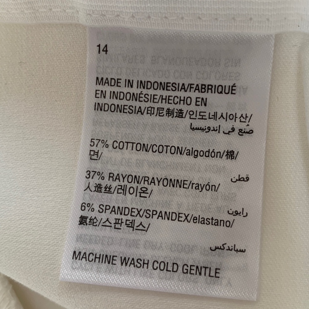 Alfani Core Fashion Comfort Waist Capri Pants NEW! - Picture 9 of 9